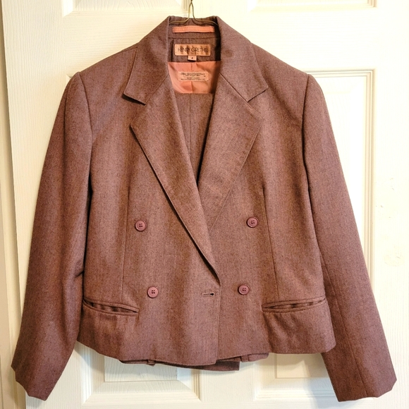 Henry Greyhel women's  mauve wool two-piece pants suit set size 8 petite - Picture 2 of 15
